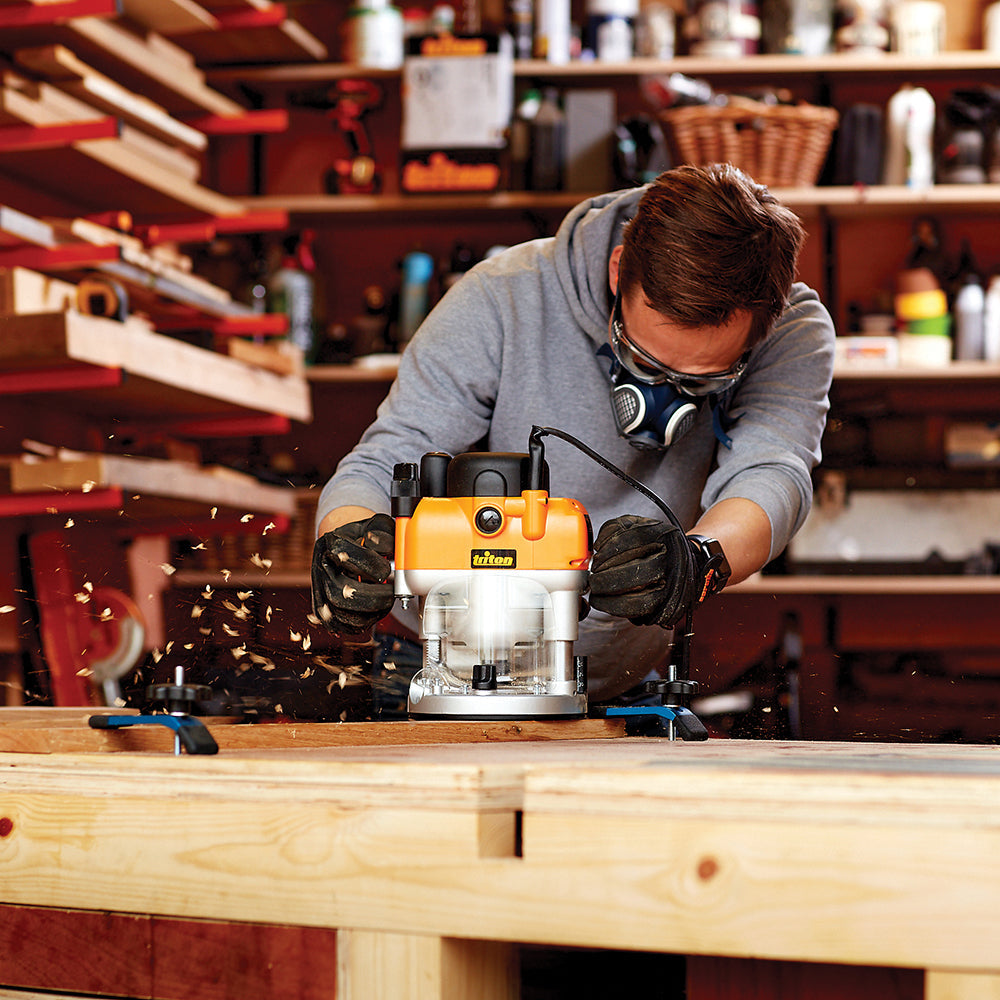 Triton TRA001 2400W Dual Mode Precision Plunge Router