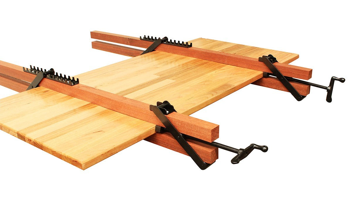 Torquata 4-Way Panel Clamp Hardware, side view showing maximum clamping thickness of 90mm