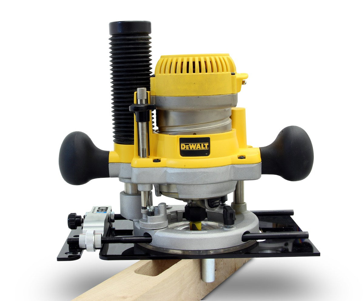M-Power CRB7 Router Base: Small circle compass for precise circle routing