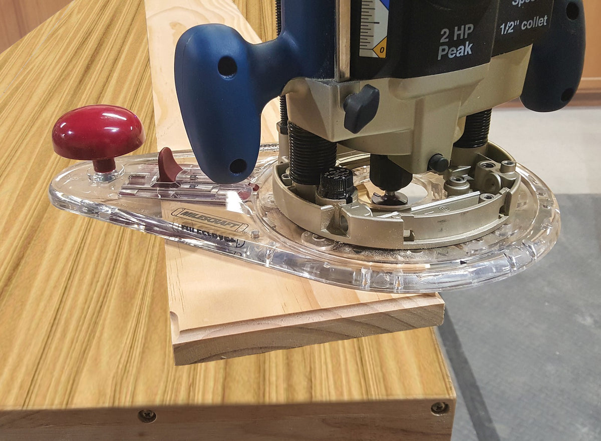 Milescraft Circle Cutting Guide for Plunge Routers with TurnLock™ Base Plate