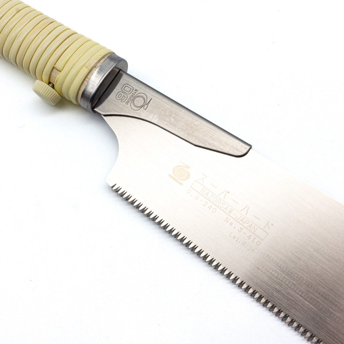 Razorsaw Crosscut Kataba Japanese Saw 16TPI 240mm Blade in action, showing precise crosscutting capabilities