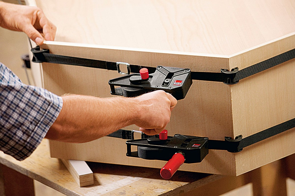 Bessey Band Clamp 7m Capacity with Vario Corners in action