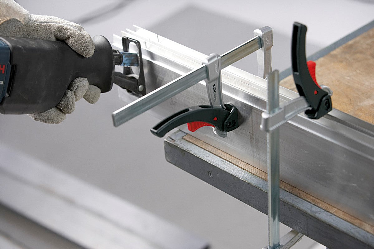 Bessey KliKlamp 160mm Ratcheting Clamp in use