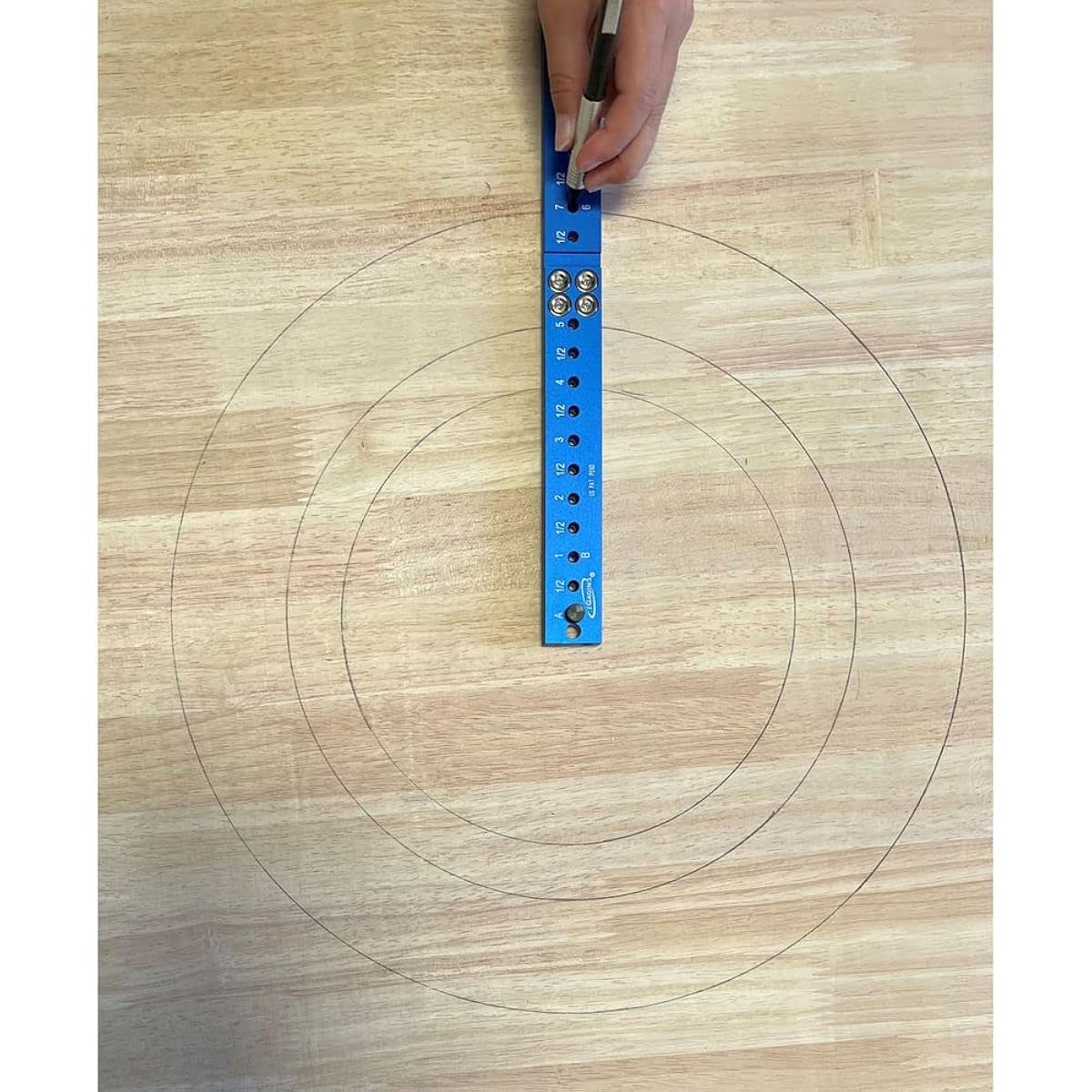 iGaging 3-in-1 Bandsaw Companion Alignment Tool with Sliding Stop - Ensures precise bandsaw setup for straight cutting