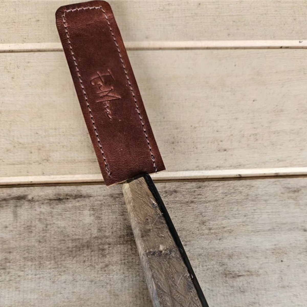 En Mina Straight Knife Cover Tan Leather