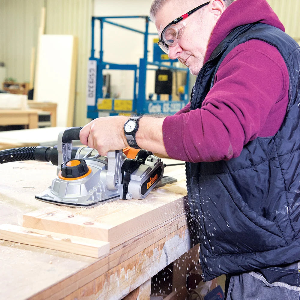 Triton TPL180B 1800W Triple Blade Planer 180mm