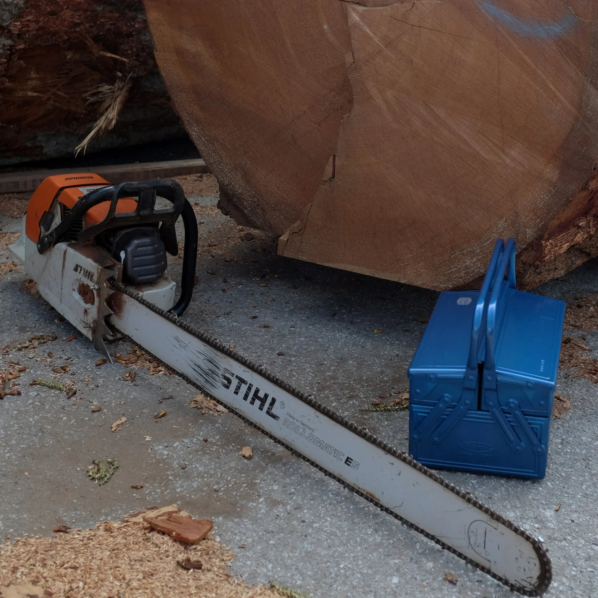 Toyo Steel 47cm Cantilever Toolbox with Long Handle