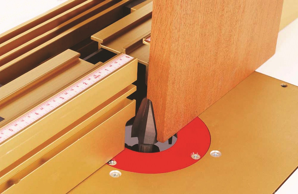 Incra LS WonderFence Positioner Super System 430mm Capacity, side view with scale measurements