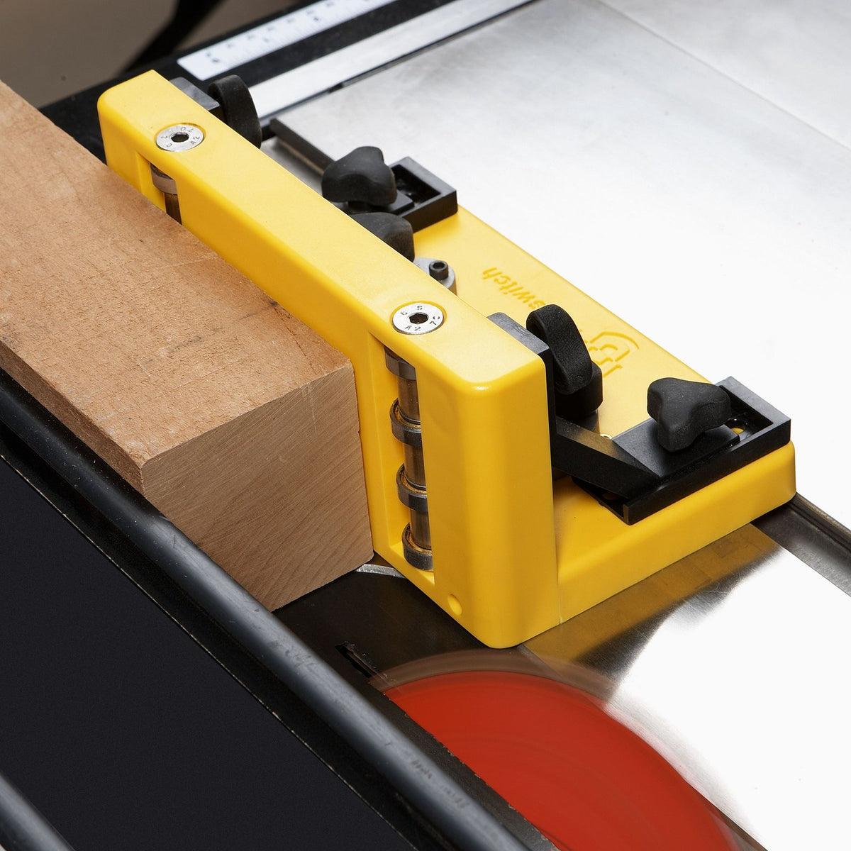 Magswitch Dual Roller Fence Guide attachment for Magswitch Workholding System on Universal Mounting Base with MagJigs