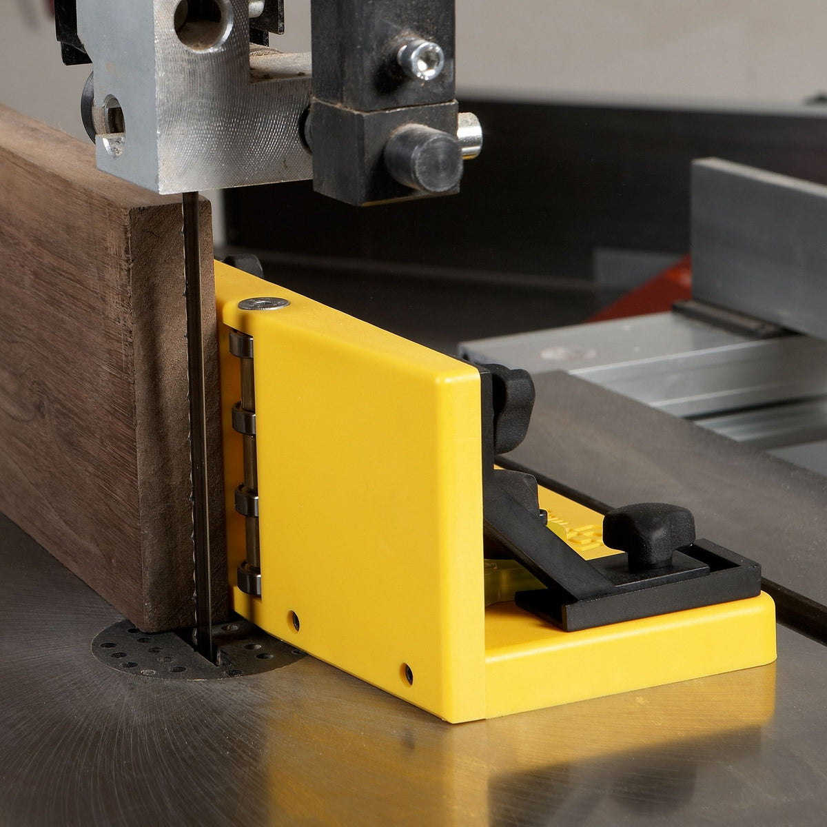Magswitch Magnetic Resaw Roller Fence Guide for precision woodworking