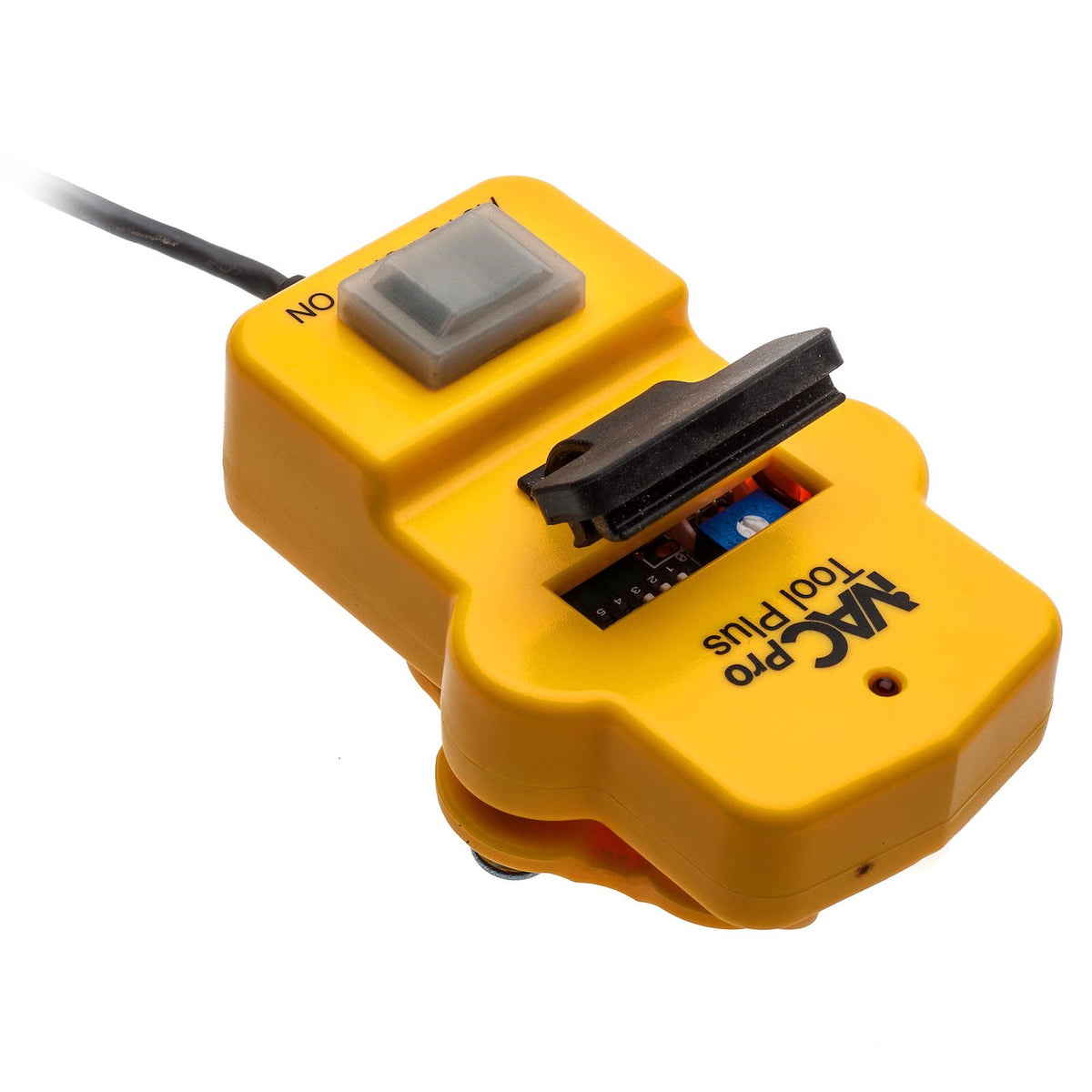 iVac Pro Tool Plus Sensor for Automatic Dust Extraction - Close-up view of sensor attached to power tool cord