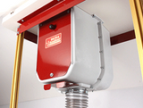 Incra CleanSweep Router Table Dust Collection Box - Efficient 4" dust collector attachment for cleaner woodworking
