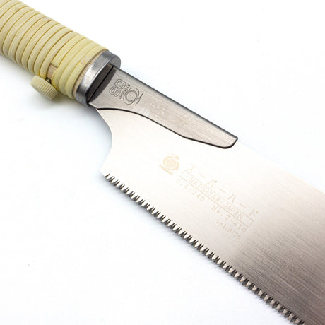Razorsaw Crosscut Kataba Japanese Saw 16TPI 240mm Blade in action, showing precise crosscutting capabilities