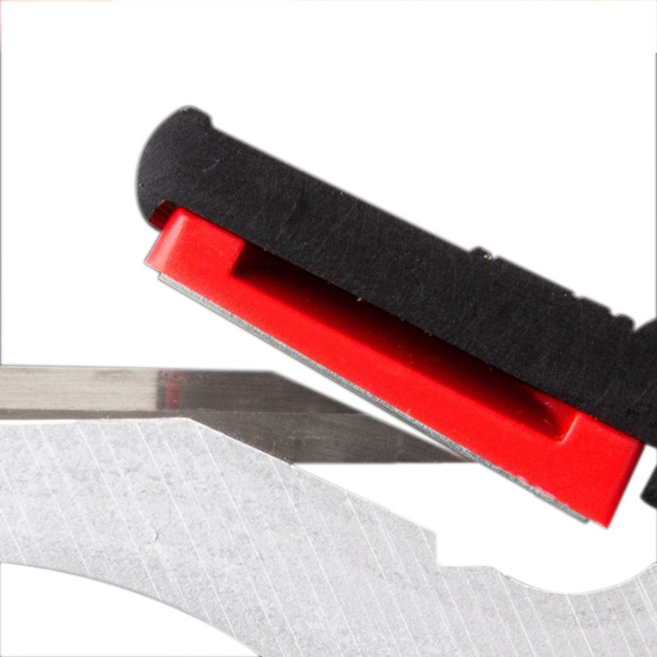 MPOWER FASTTRACK Chisel Sharpener System MK2 - Close-up of the sharpening wheel and adjustable angle settings