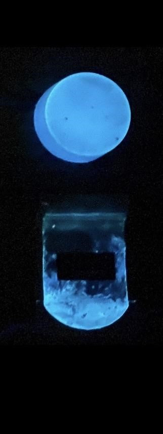 Health of Mind Art Aqua Blue 25g glow-in-the-dark pigment powder displayed in packaging