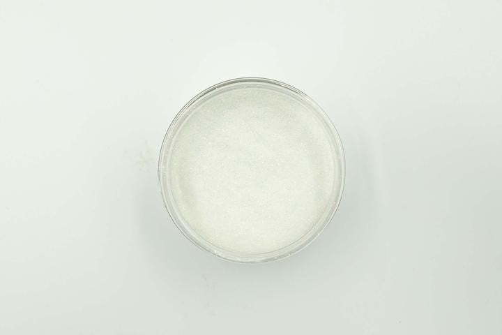 Health of Mind Art White Flicker 50g Metallic Glitter Powder in action, showcasing its dazzling metallic finish