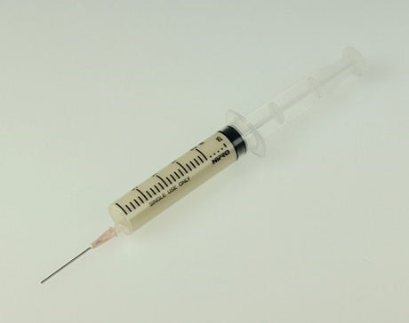 Woodworking glue syringe and needles kit for precise application, 18G 10mL capacity, pack of 5, efficient and reliable