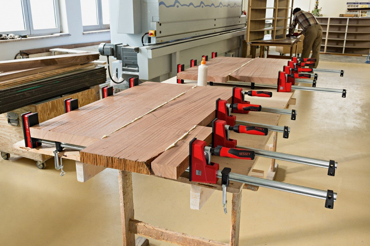 Bessey K-Body Revo Parallel Clamps 1000mm - Close-up of jaws showing perfect parallel alignment