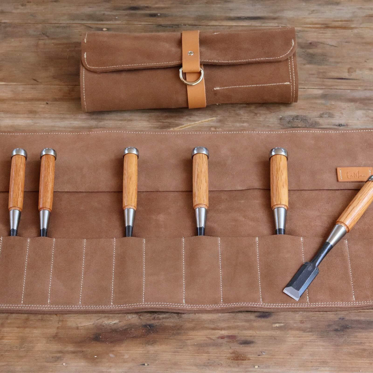 En Mina 12 Pocket Suede Chisel Roll