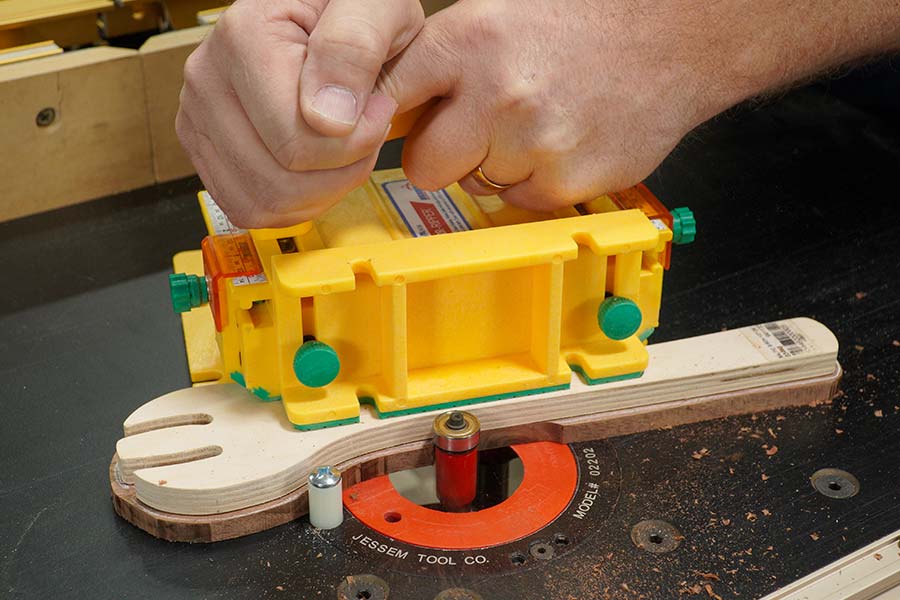 MicroJig GRR-Ripper PRO 3D Pushblock with SafeRip Kit for precise woodworking control