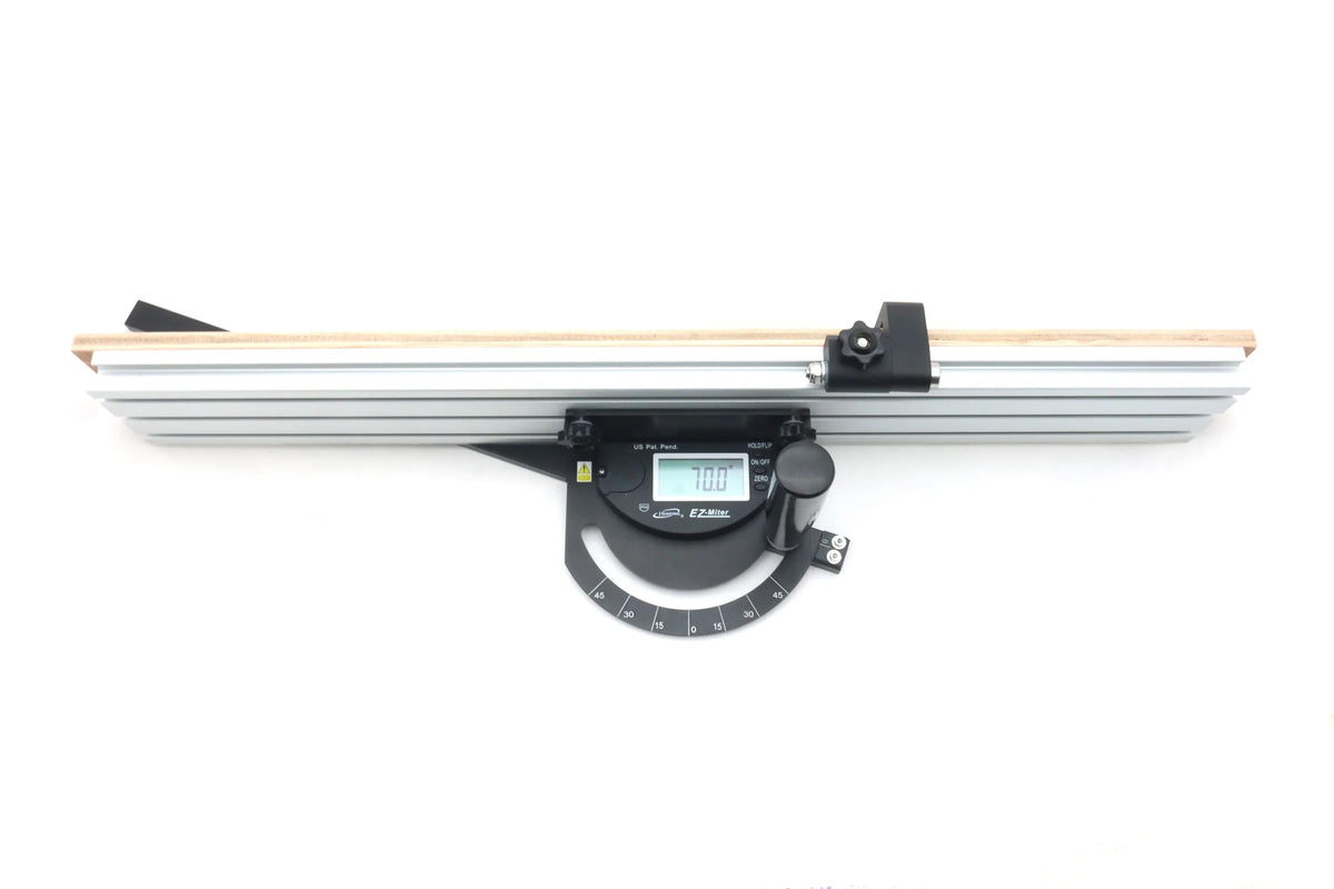 iGaging EZ Digital Mitre Gauge with 610mm Fence - Close-up view of digital display showing angle measurements
