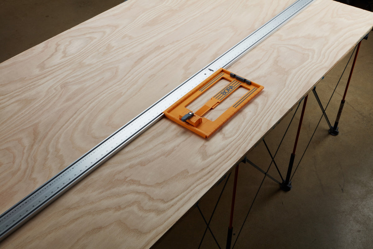 BORA NGX Saw Plate RT attached to Clamp Edge Guide for precise cuts