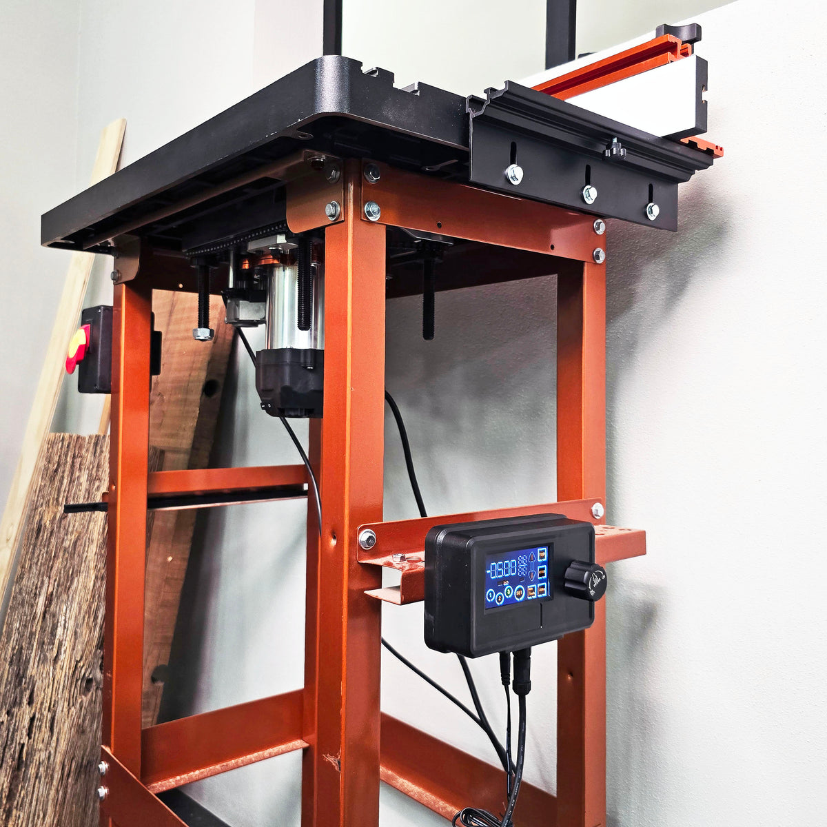 Sherwood Motorised DRO Router Lift & Mounting Plate in action with Round Body Router Motor 1800W