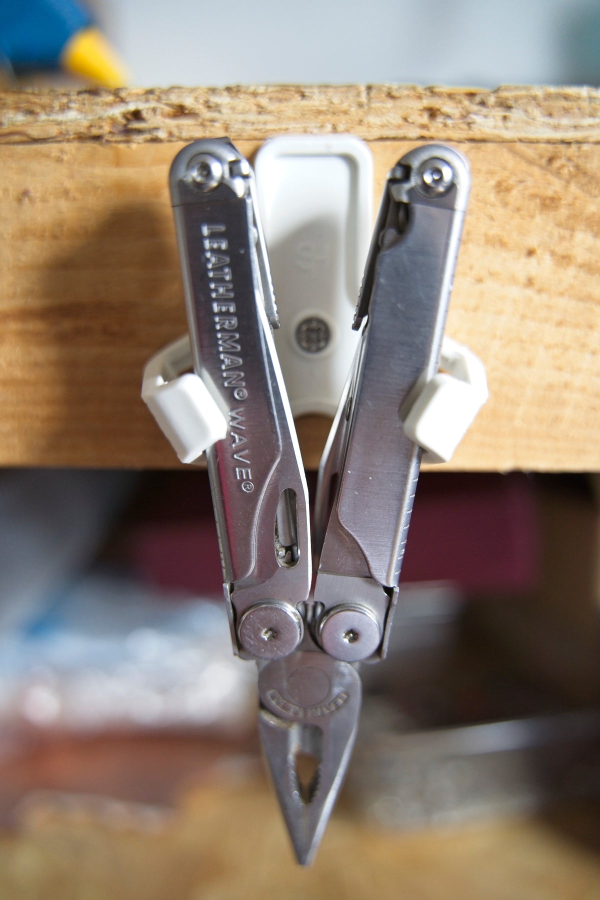 White Superhooks Capture Hook with 7.5kg capacity demonstrating its grip strength and tapered twin arm hooks