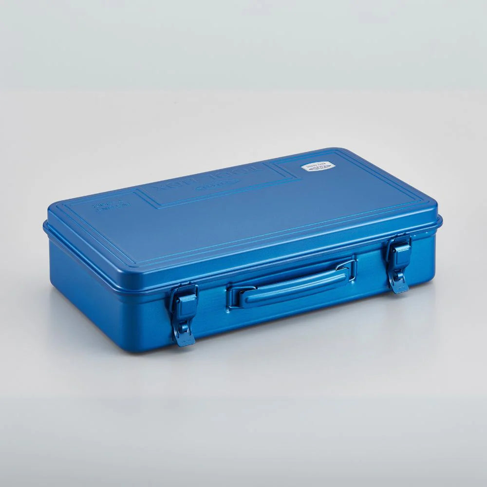 Toyo Trunk Shape Toolbox 36cm in classic wood finish, showing side view with handle detail