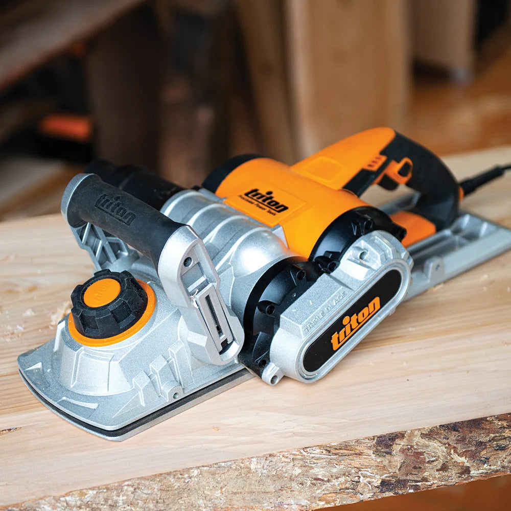 Triton TPL180B 1800W Triple Blade Planer 180mm