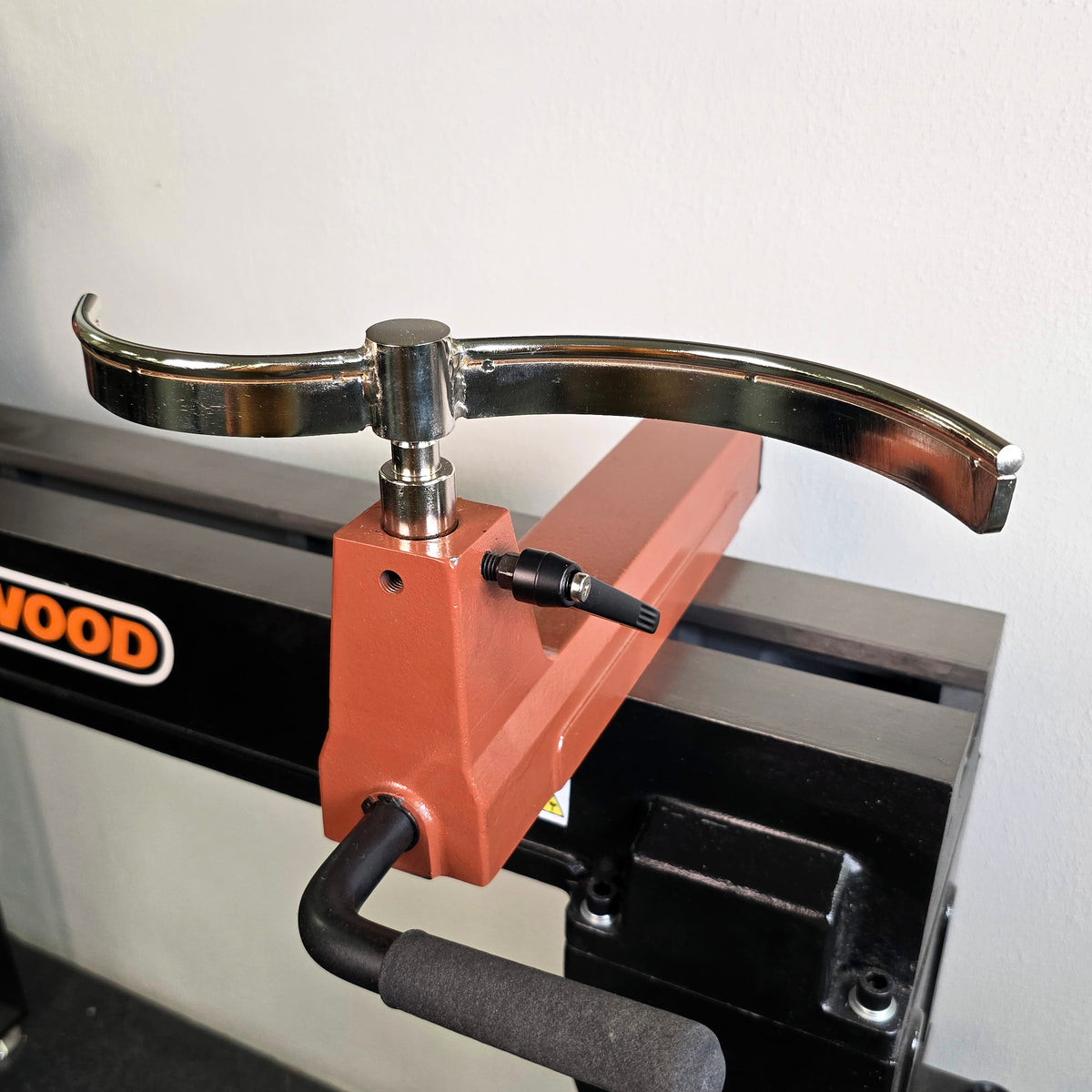 double sided 70 and 110 degree radius tool rest crossbar with banjo stem in a Sherwood lathe